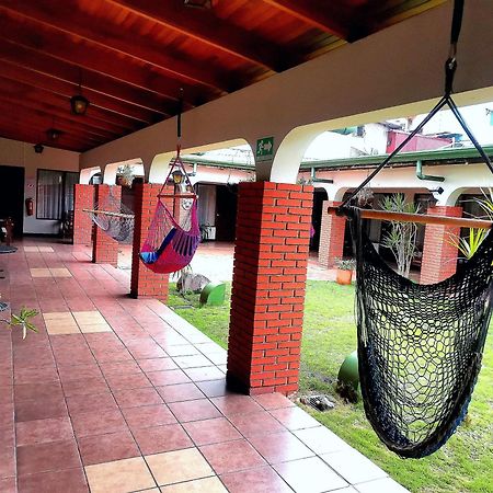Hotel Wagelia Turrialba Buitenkant foto