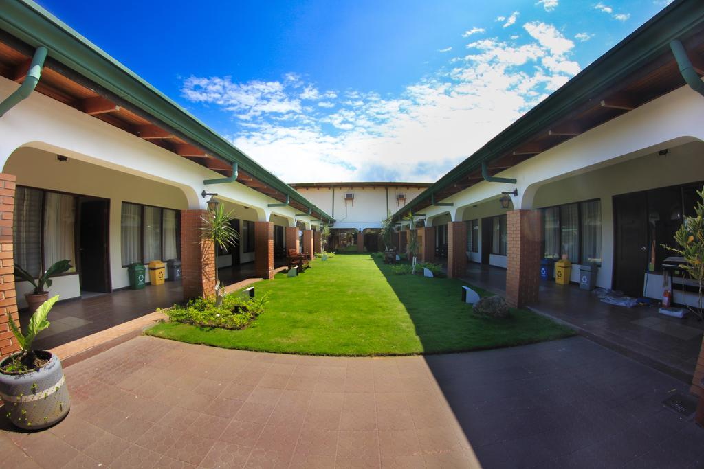 Hotel Wagelia Turrialba Buitenkant foto
