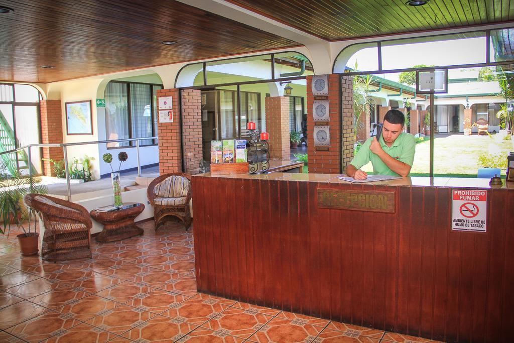 Hotel Wagelia Turrialba Buitenkant foto