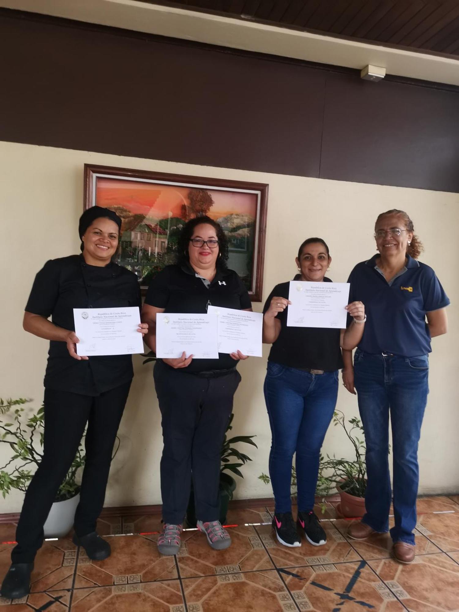 Hotel Wagelia Turrialba Buitenkant foto