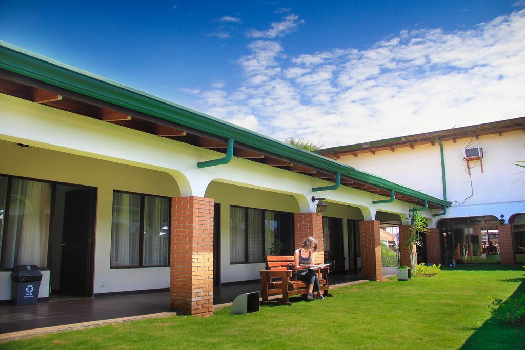 Hotel Wagelia Turrialba Buitenkant foto