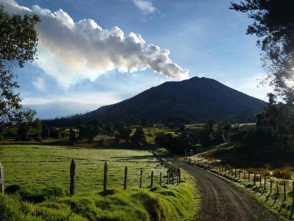 Hotel Wagelia Turrialba Buitenkant foto