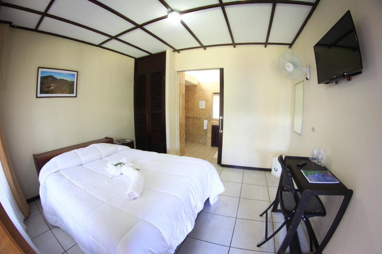 Hotel Wagelia Turrialba Buitenkant foto